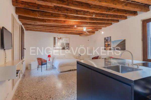 Foto Appartamento in vendita a Venezia