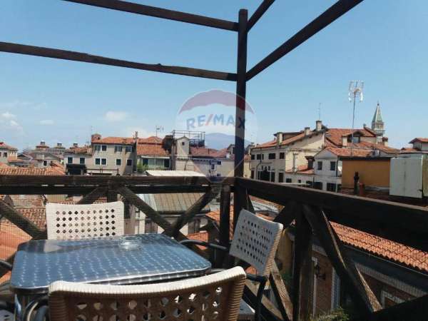 Foto Appartamento in vendita a Venezia