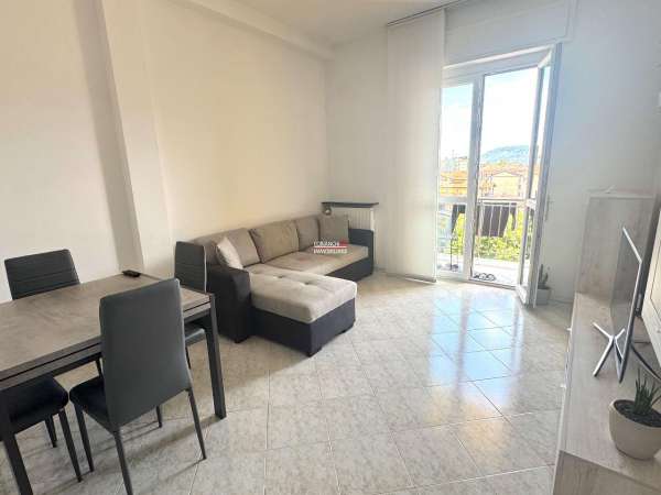 Foto Appartamento in vendita a Verbania