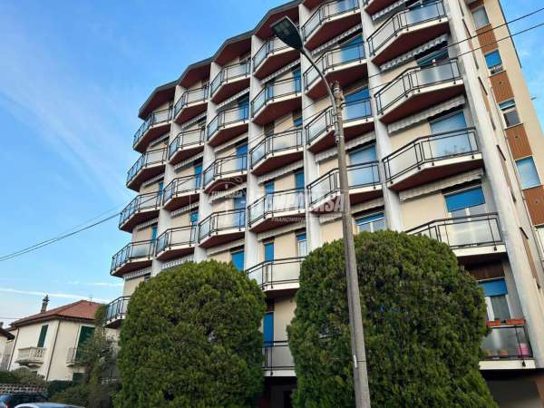 Foto Appartamento in vendita a Verbania