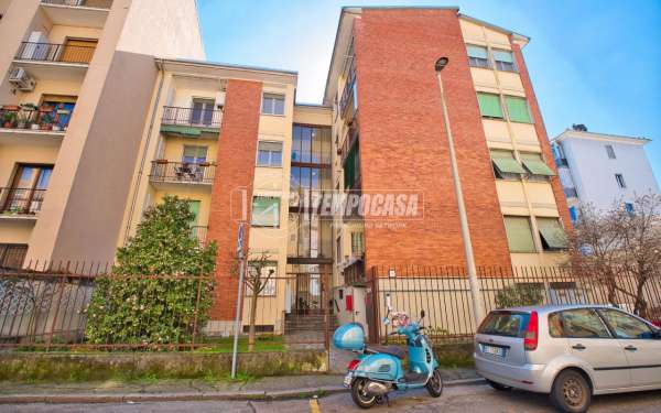 Foto Appartamento in vendita a Vercelli