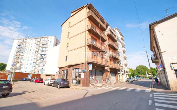 Foto Appartamento in vendita a Vercelli