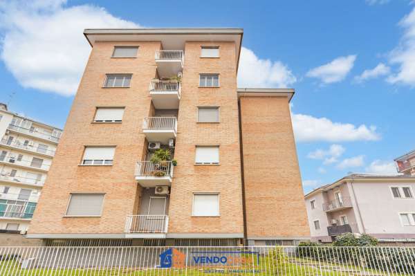 Foto Appartamento in vendita a Vercelli