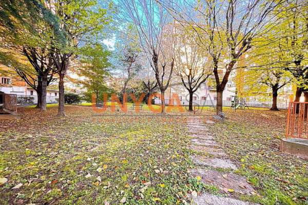 Foto Appartamento in Vendita a Verona Borgo Trieste