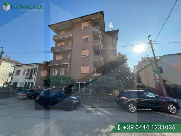 Foto Appartamento in vendita a Vicenza