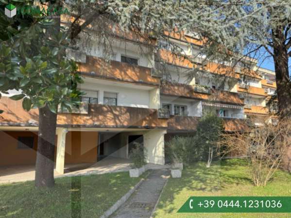 Foto Appartamento in vendita a Vicenza