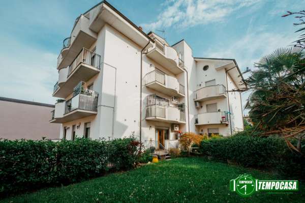 Foto Appartamento in vendita a Voghera