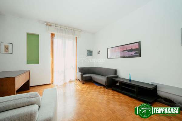 Foto Appartamento in vendita a Voghera