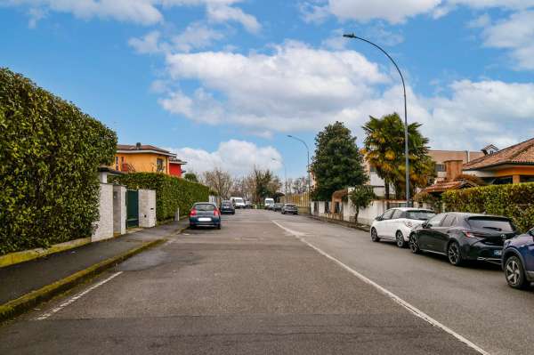 Foto Appartamento in vendita a Zibido San Giacomo