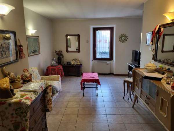 Foto Appartamento in Via Alberzoni