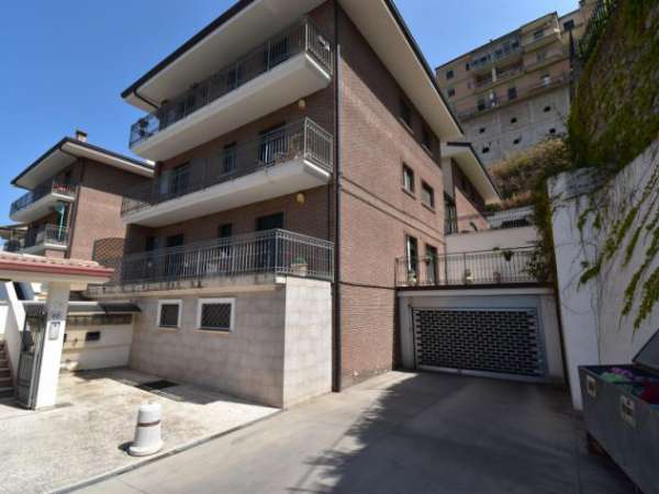 Foto Appartamento in Via Macchia Italiana