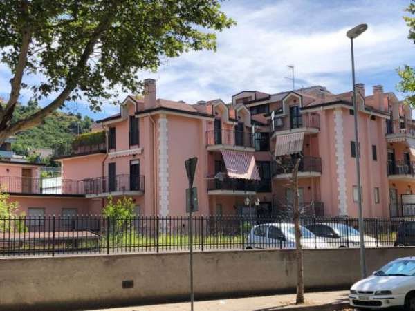 Foto Appartamento in Via Raffaele Schiavone
