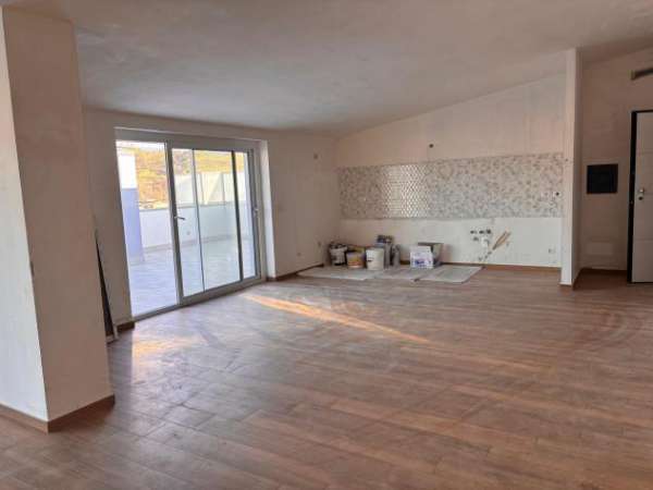 Foto Appartamento in Viale Giacomo Mancini