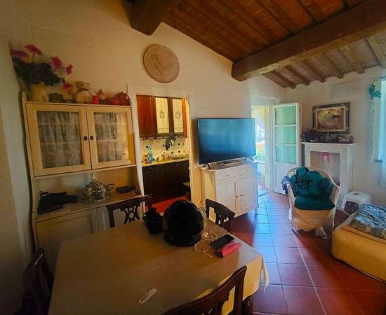 Foto Appartamento in villa in vendita a Prato