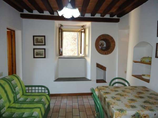 Foto APPARTAMENTO INDIPENDENTE di 2 vani e di 50 mq (GAMBASSI TERME) rif. G 22