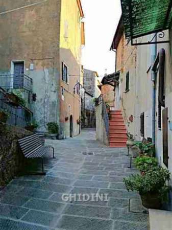 Foto APPARTAMENTO INDIPENDENTE di 5 vani e di 130 mq (GROSSETO - CENTRO) rif. 2498.301M