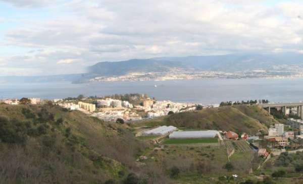 Foto APPARTAMENTO PANORAMICISSIMO A POCHI MINUTI DAL CENTRO