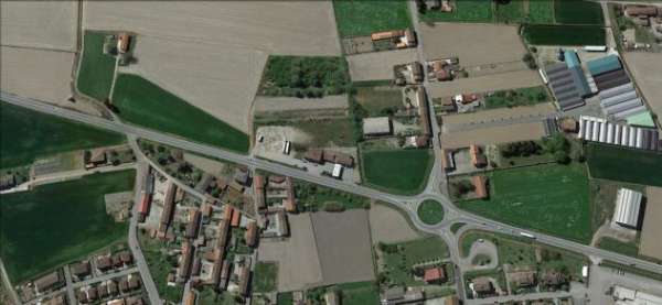 Foto Area Commerciale sulla Vercelli Casale M.to