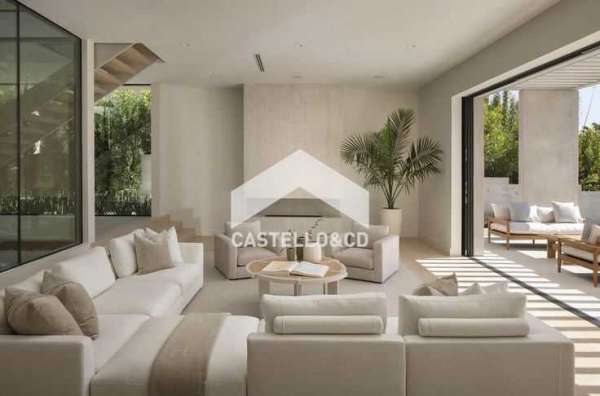 Foto Attico - Mansarda in Vendita a Desenzano del Garda Viale Marconi