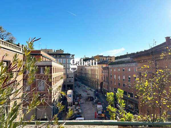 Foto Attico in vendita a Bologna
