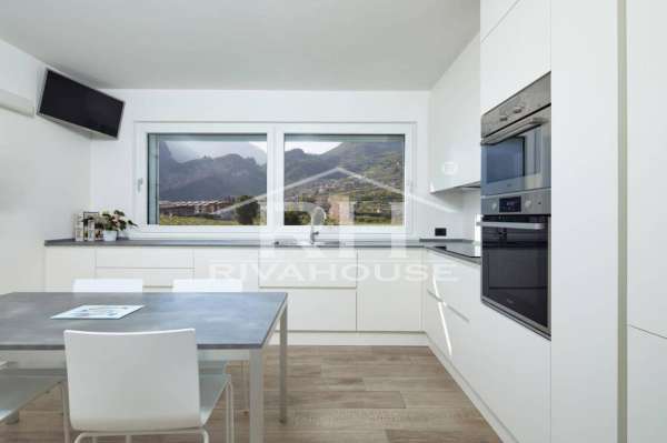 Foto Attico in vendita a Riva Del Garda