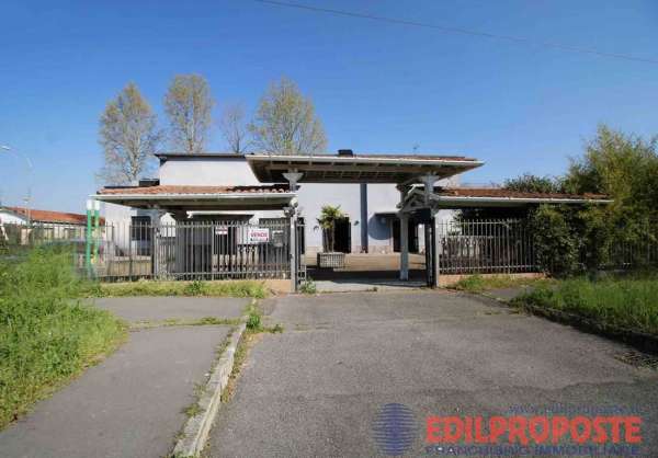 Foto Attivit� commerciale in Vendita a Cesano Maderno