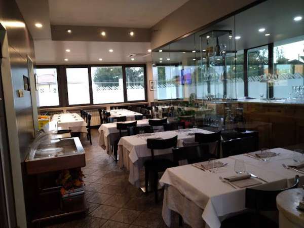 Foto Attivit� commerciale in Vendita a Legnano