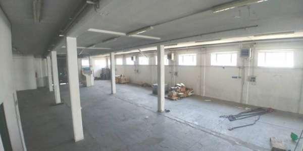 Foto Attivit� commerciale in Vendita a Milano Bonola