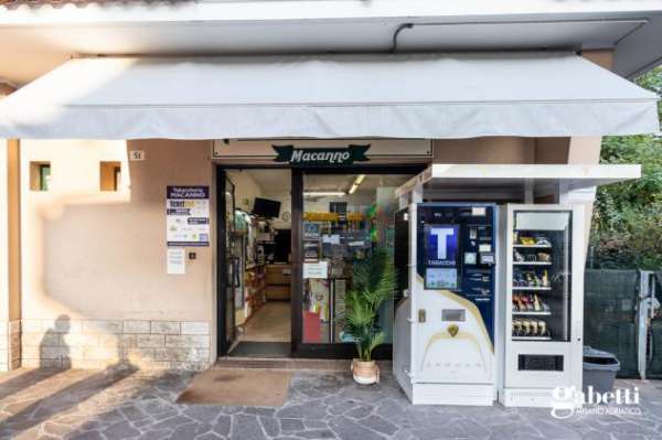 Foto Attivit  Commerciale - Cattolica . Rif.: MC004VCG