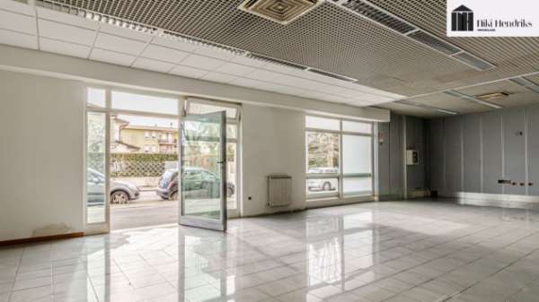 Foto Attivit  commerciale in vendita a Santa Croce sull'Arno 400 mq  Rif: 1302969