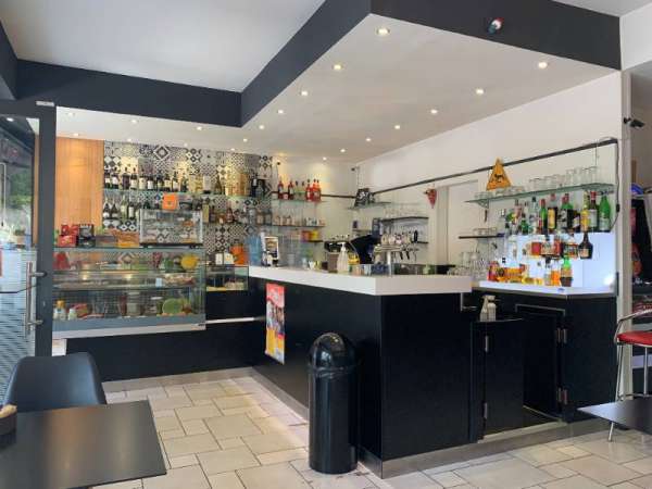 Foto Bar - Pub e Locali notturni in Vendita a Verona via selinunte