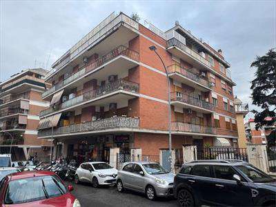 Foto Bar in Vendita, 2 Locali, 60 mq, Roma