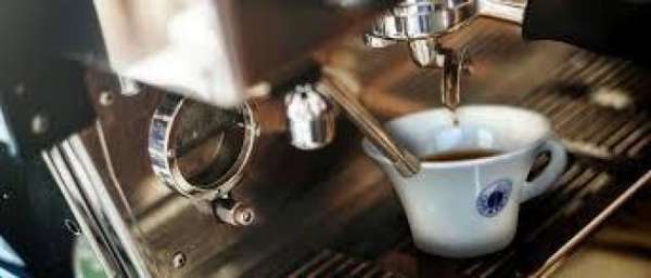 Foto Bar in vendita a Cascina 100 mq  Rif: 1245257