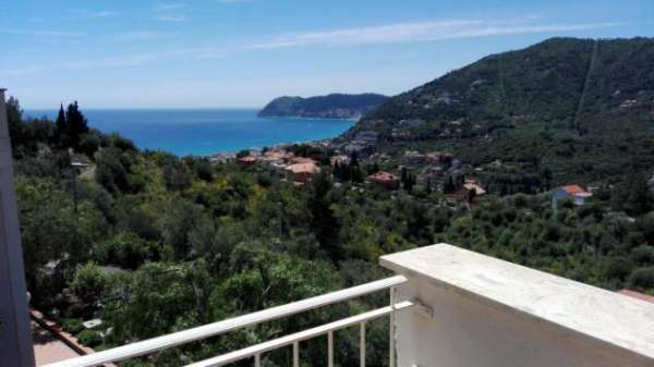 Foto Bellissima villa Alassio vista mare