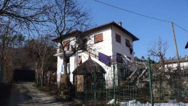 Foto Bifamiliare in vendita a Sassello