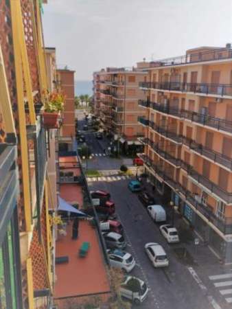 Foto Bilocale in vendita a Andora