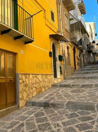 Foto Bilocale in vendita a Caltanissetta