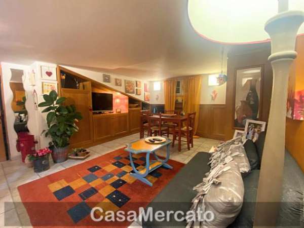 Foto Bilocale in vendita a Rocca di Papa