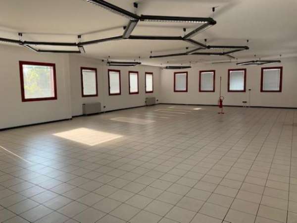 Foto Bologna Borgo Panigale - Affittasi ufficio