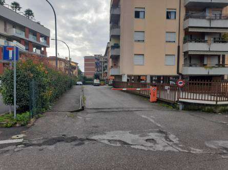 Foto Box - Garage - Posto Auto in Vendita a Verona Stadio