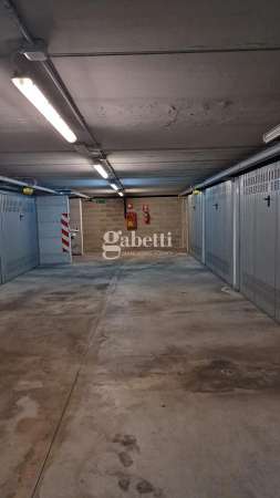 Foto Box in vendita a Bologna
