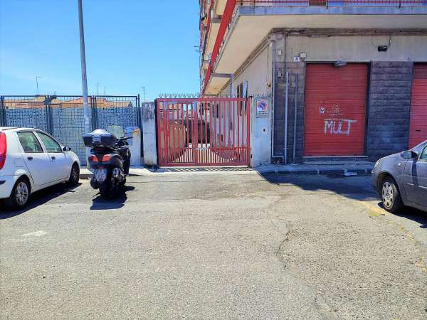 Foto Box in vendita a Catania
