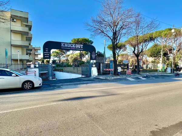 Foto Box in vendita a Ciampino