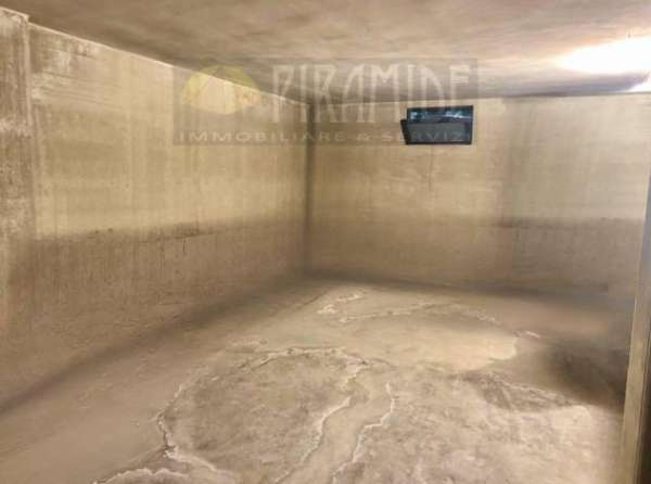 Foto Box/Posto auto - Tortoreto . Rif.: 03