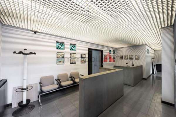 Foto Brugherio - VENDESI Ottimo negozio/ufficio di 170mq