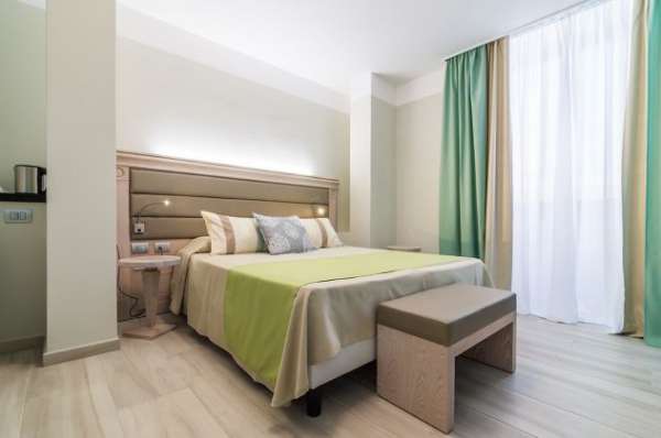 Foto Cagliari centro Hotel Fronte Porto