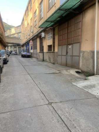 Foto Capannone / Fondo in vendita a Genova