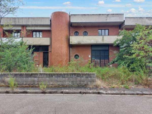 Foto Capannone a Castelfiorentino - Rif. 24342