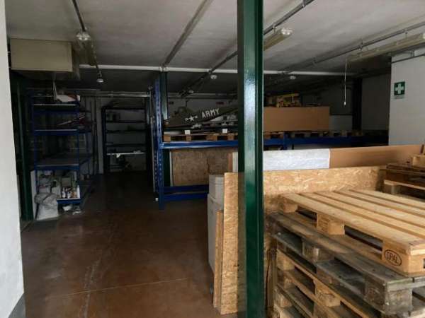 Foto Capannone artigianale in vendita a Arezzo 250 mq  Rif: 1303648
