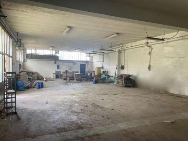 Foto Capannone artigianale in vendita a Asciano 240 mq  Rif: 1046151